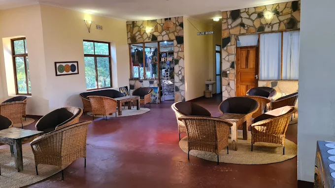 Lake Eyasi Safari Lodge4